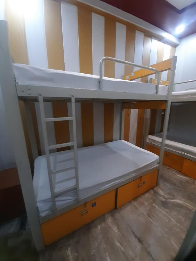 Friends Guest House & Hostel Агра Экстерьер фото