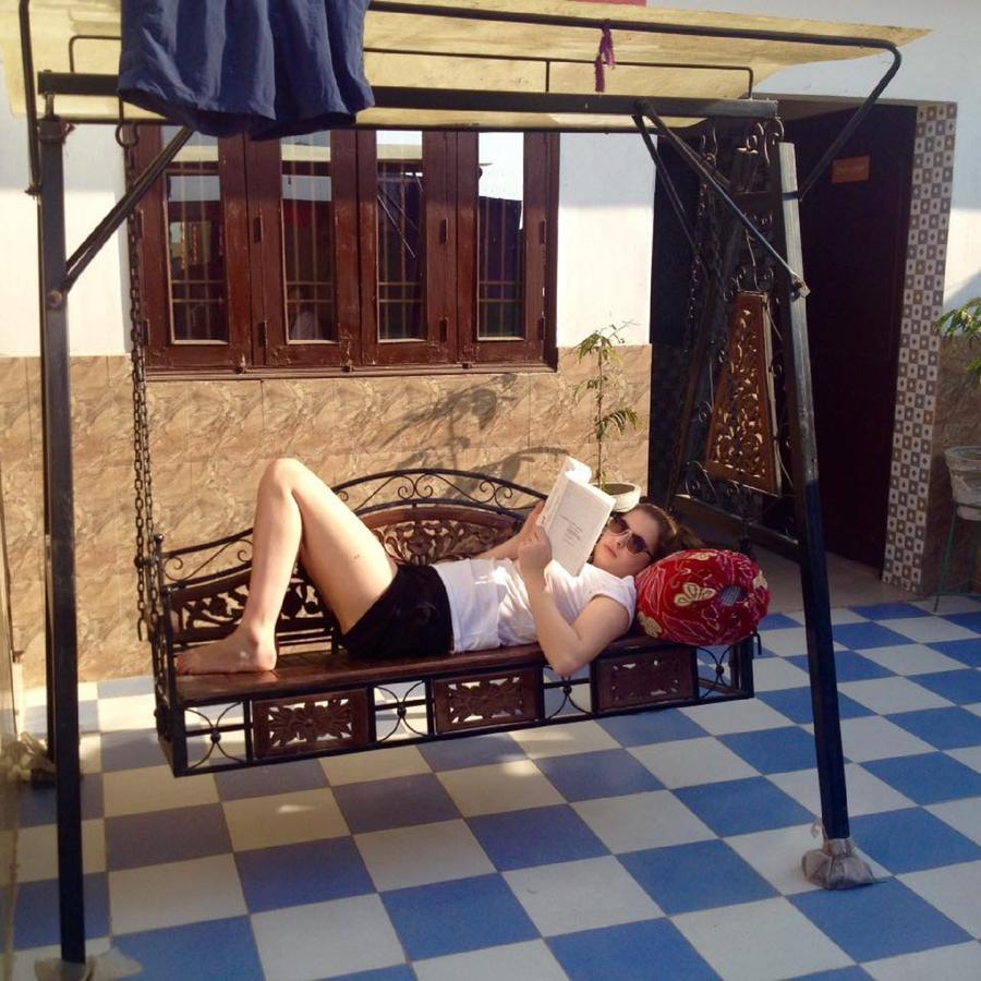 Friends Guest House & Hostel Агра Экстерьер фото